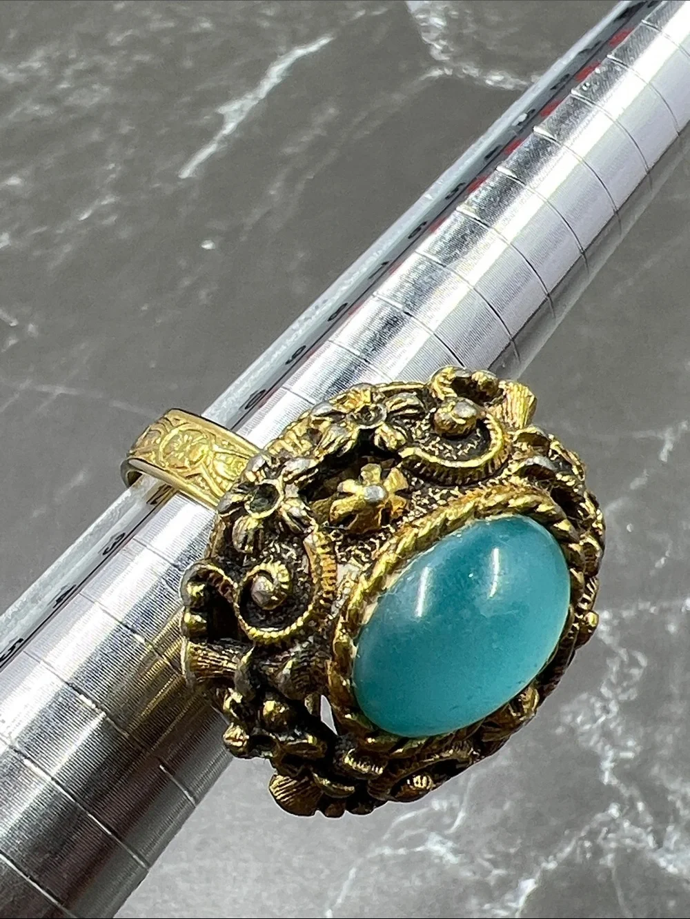 Vintage 70’s Sarah Coventry Czarina Adjustable Ring w/ Blue Cabachon Stone
